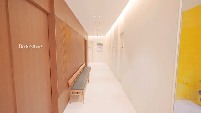 플래티넘의원 수술 후 회복실 — 전신마취 없는 상완신경총마취(BPB)+수면마취